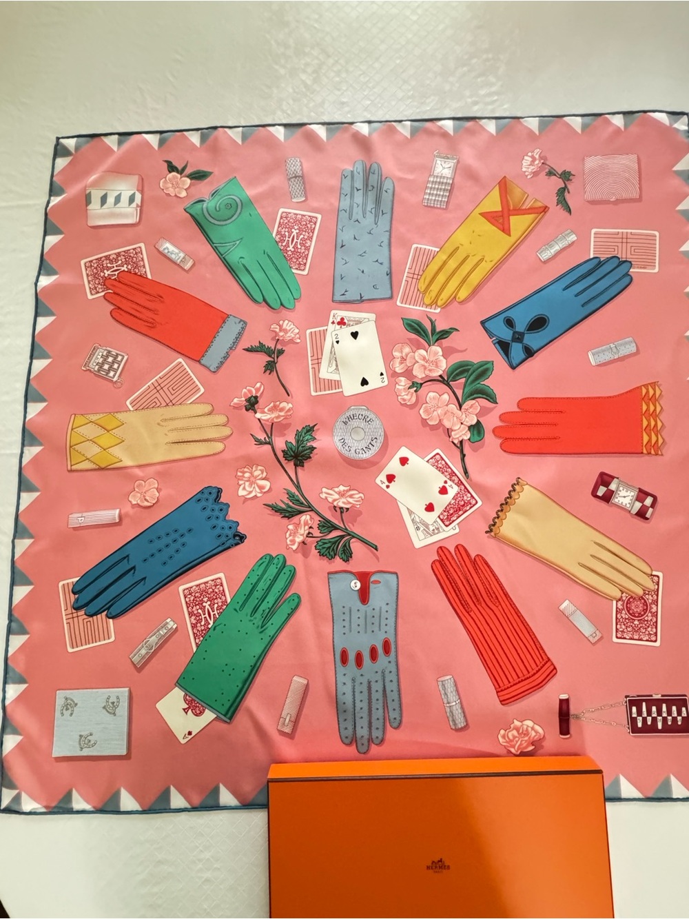 Hermes Scarf called L’Heure des Gants
(The Hour of Gloves)!
90 CM - Picture 9 of 9